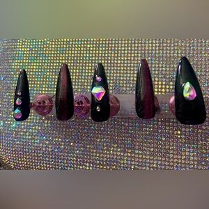 Elegant Stiletto Black and Purple Press On Nails Set with Rhinestone Accents